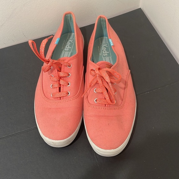 Coral/pink keds - Picture 2 of 4